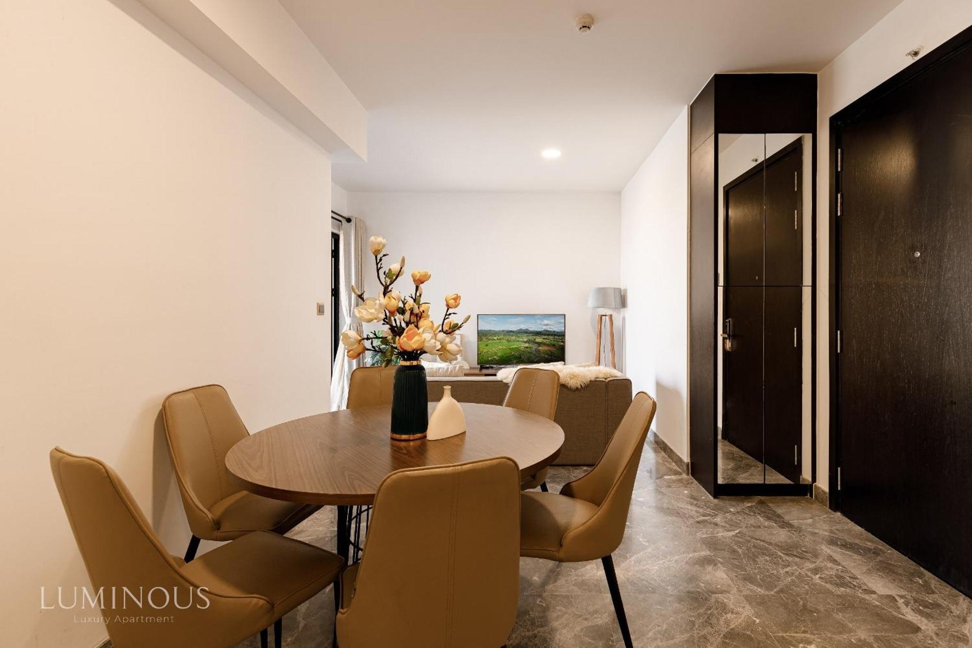 Apartment Exclusive 2-3 Bedroom In District 1 Free Pool Gym Sauna