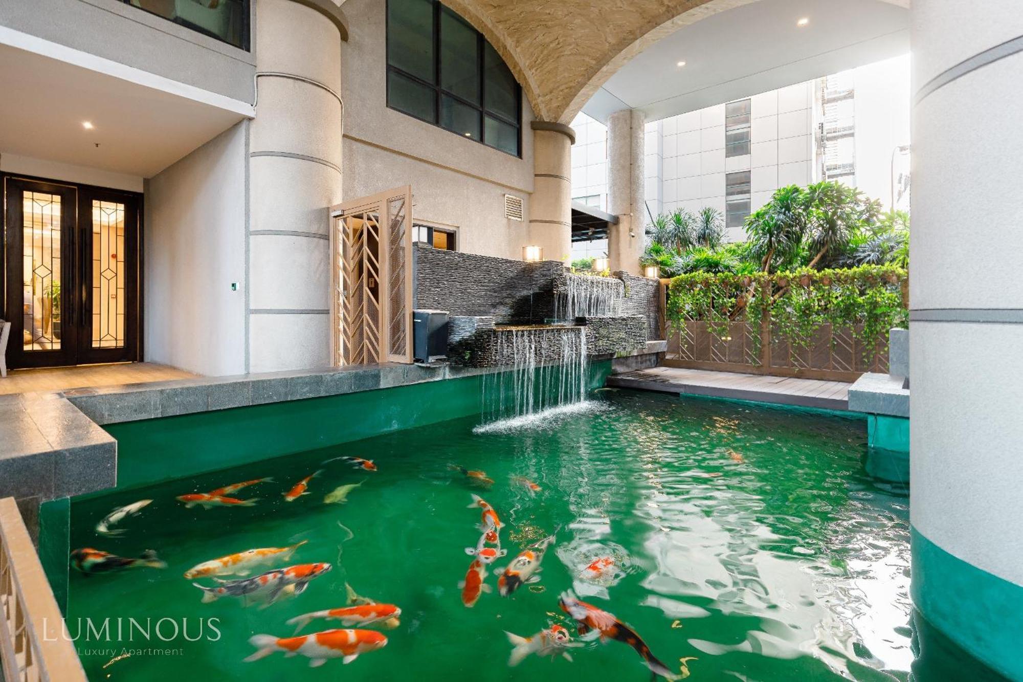 Exclusive 2-3 Bedroom In District 1 Free Pool Gym Sauna * Ho Chi Minh City
