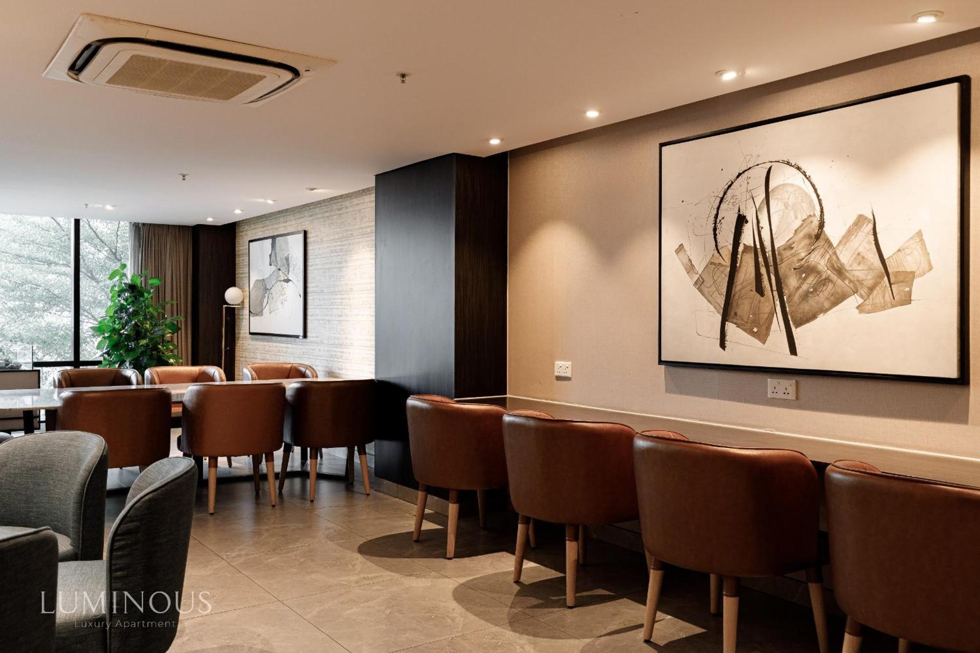 Exclusive 2-3 Bedroom In District 1 Free Pool Gym Sauna Apartment Ho Chi Minh City