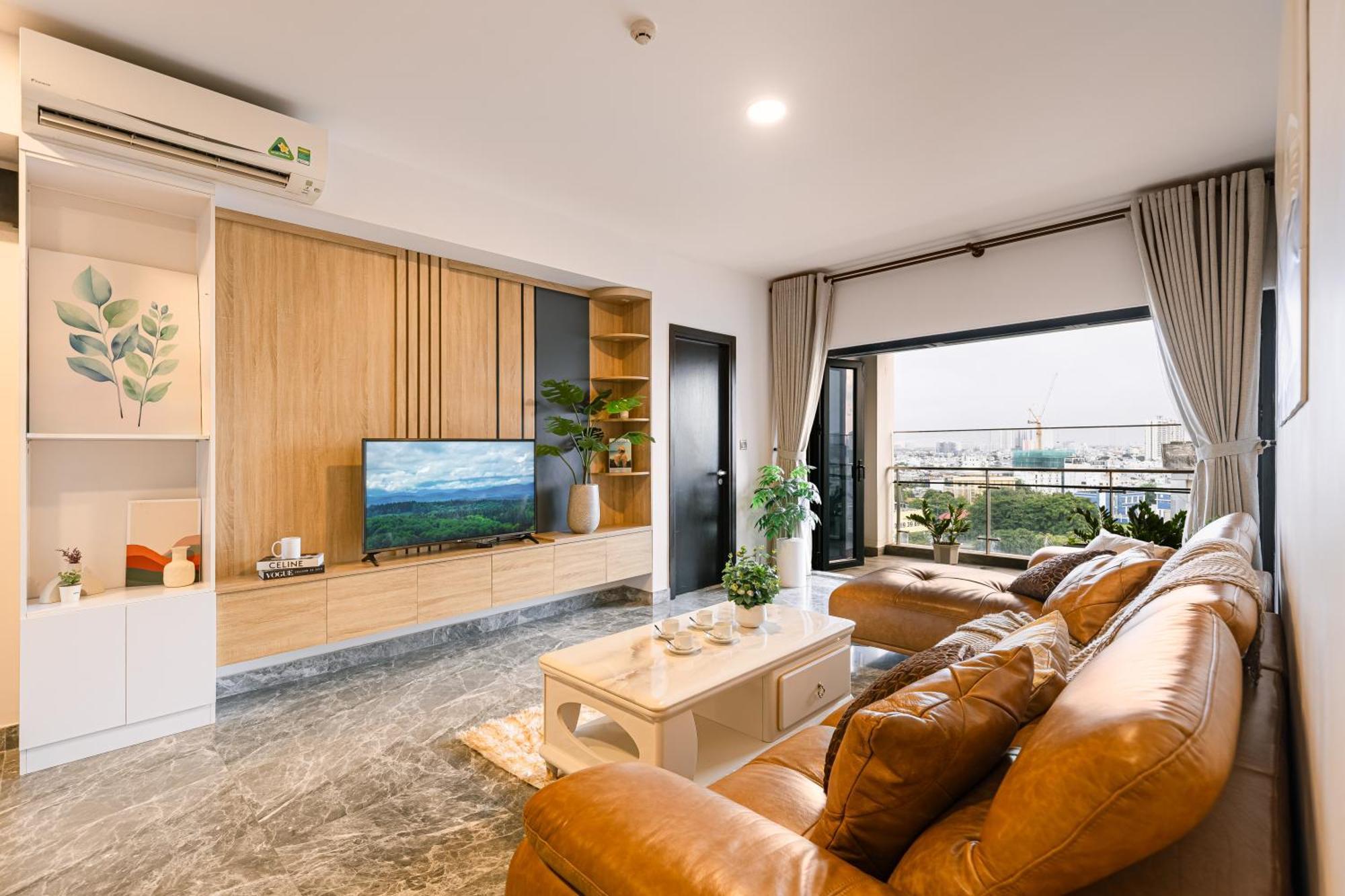 Apartment Exclusive 2-3 Bedroom In District 1 Free Pool Gym Sauna
