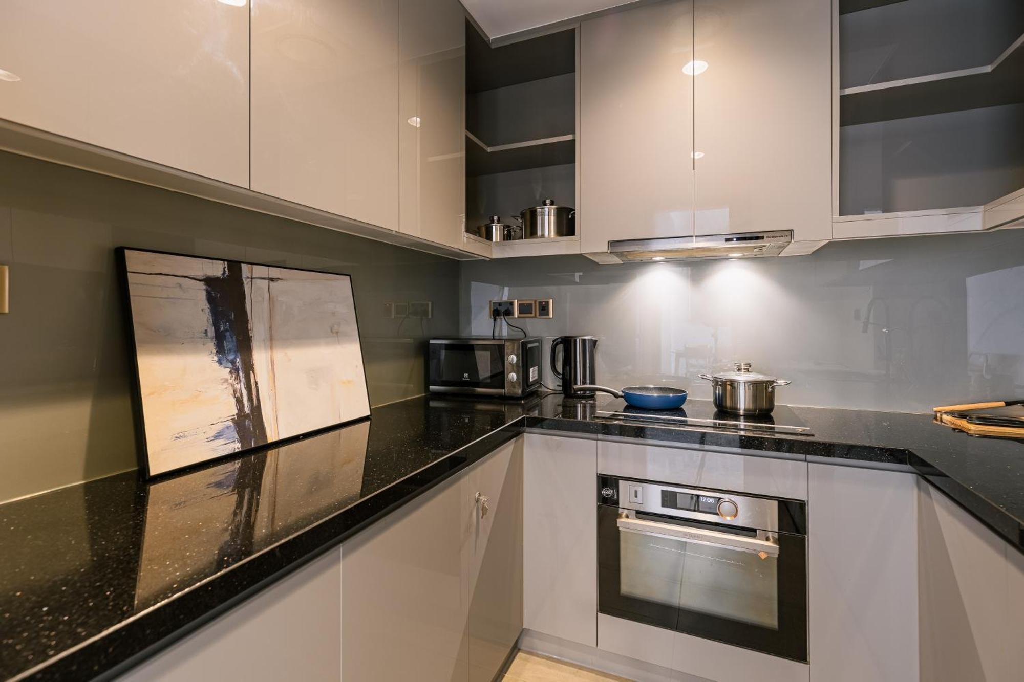 Exclusive 2-3 Bedroom In District 1 Free Pool Gym Sauna Apartment Ho Chi Minh City