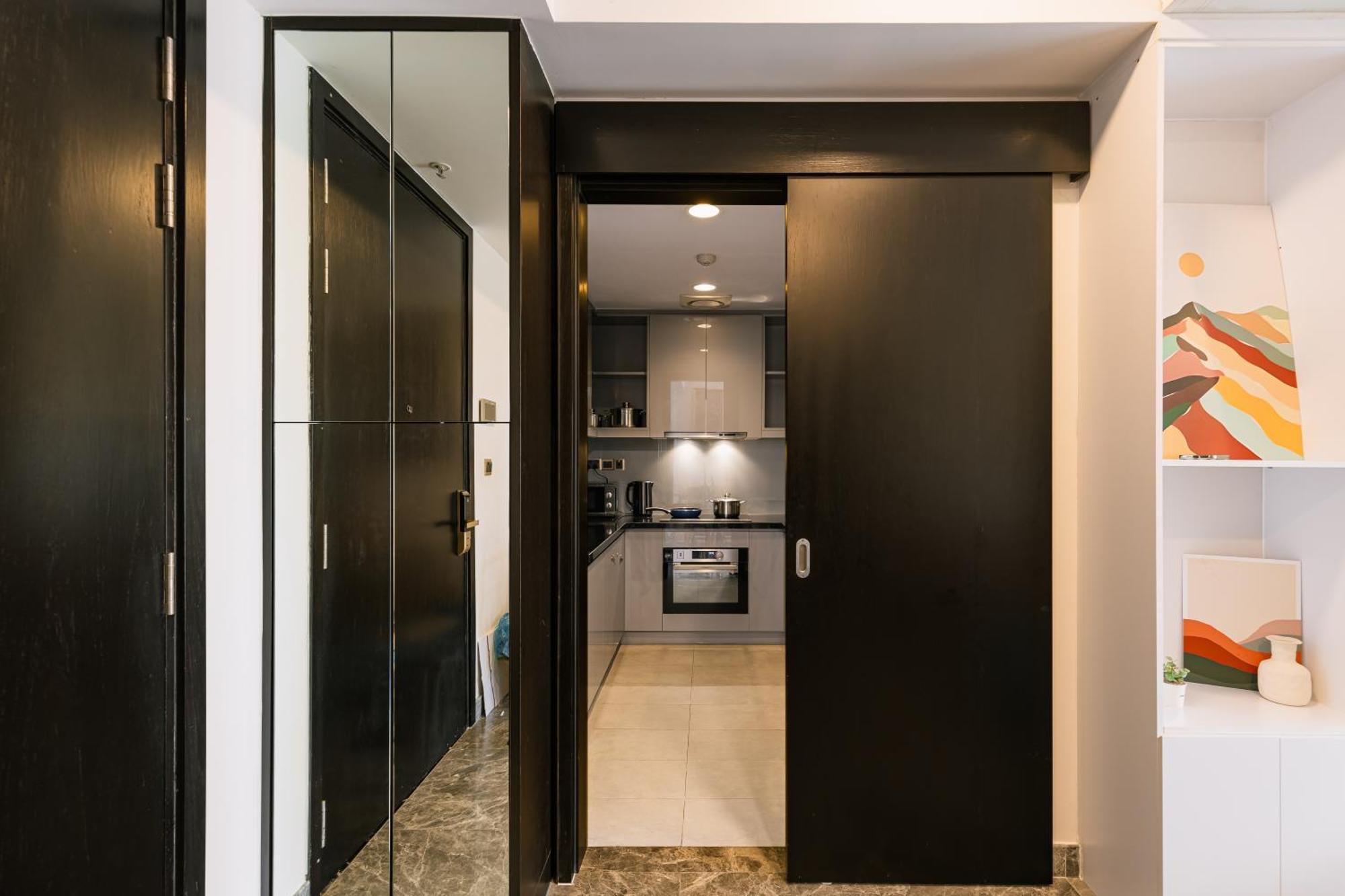 Exclusive 2-3 Bedroom In District 1 Free Pool Gym Sauna Apartment Ho Chi Minh City