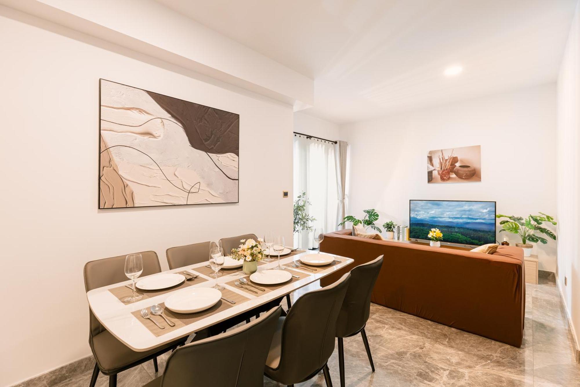 Apartment Exclusive 2-3 Bedroom In District 1 Free Pool Gym Sauna